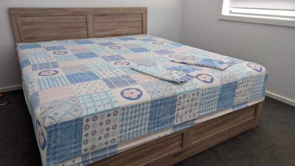 Printed king size fitted sheet set - Image 2