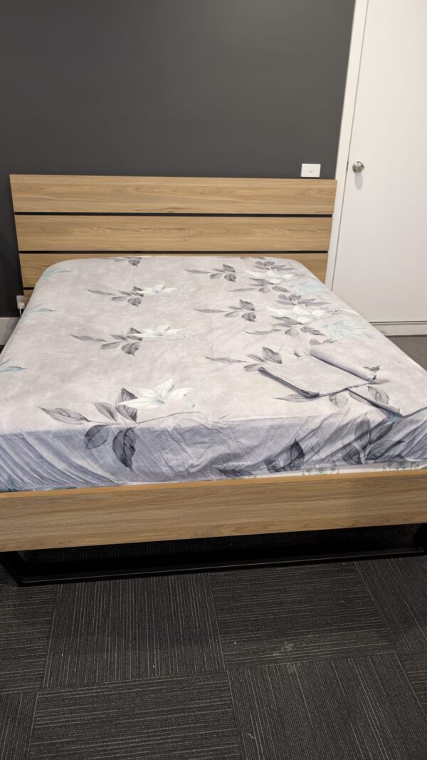 fitted double bedsheet - Image 2